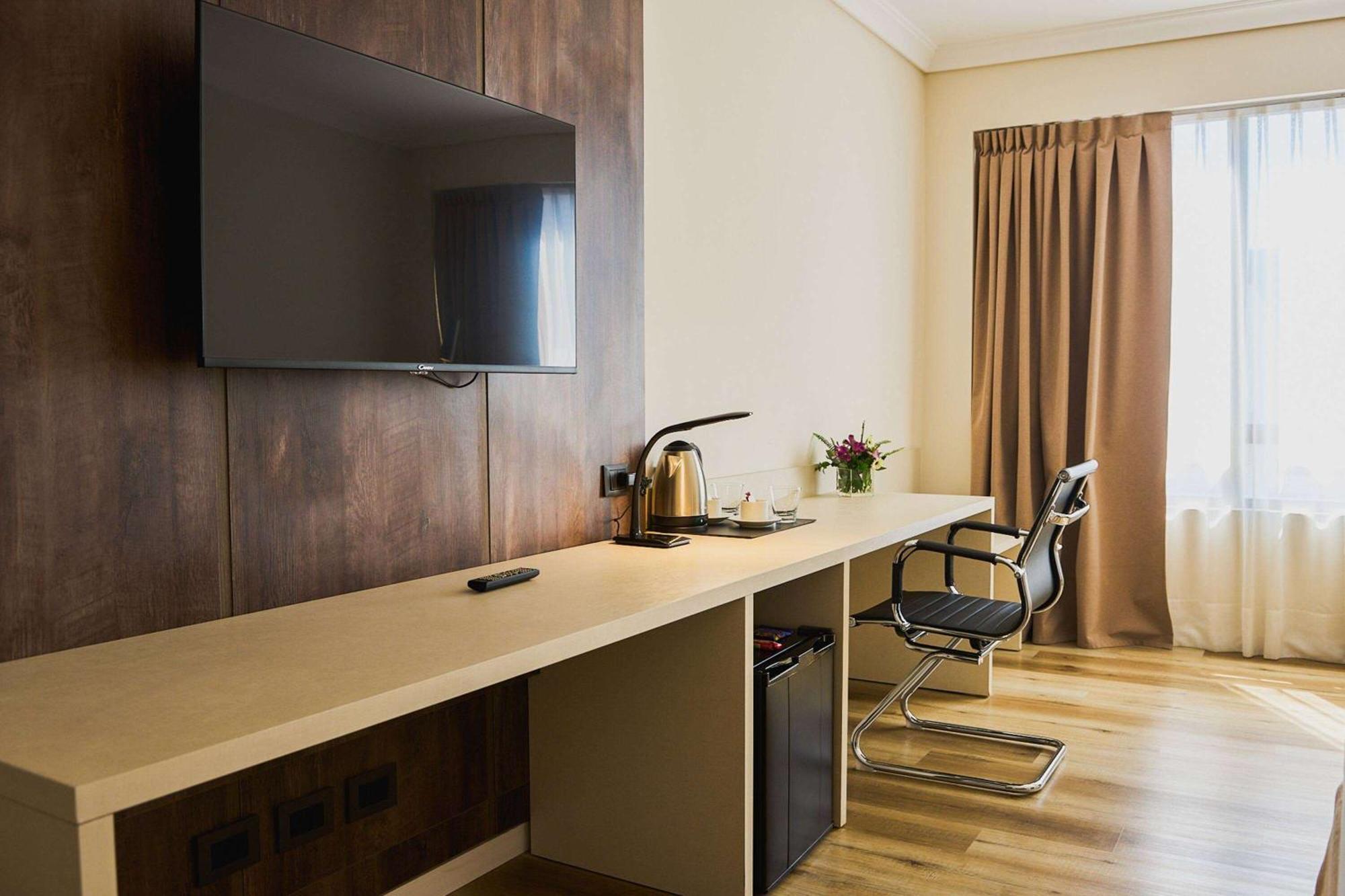 Dazzler By Wyndham Buenos Aires San Martin Hotel ภายนอก รูปภาพ