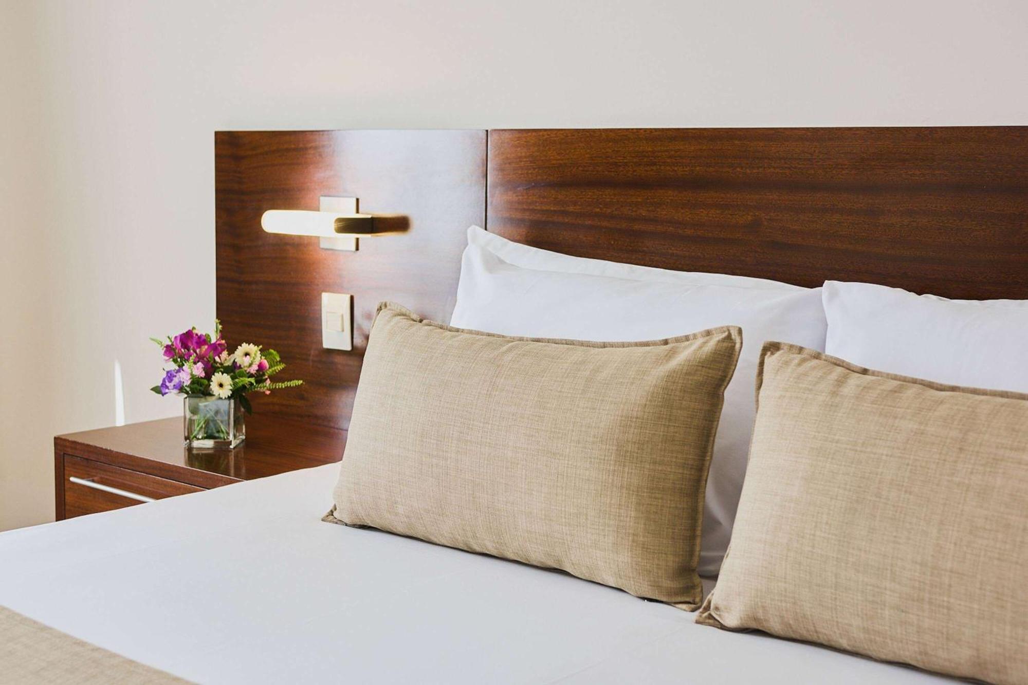 Dazzler By Wyndham Buenos Aires San Martin Hotel ภายนอก รูปภาพ