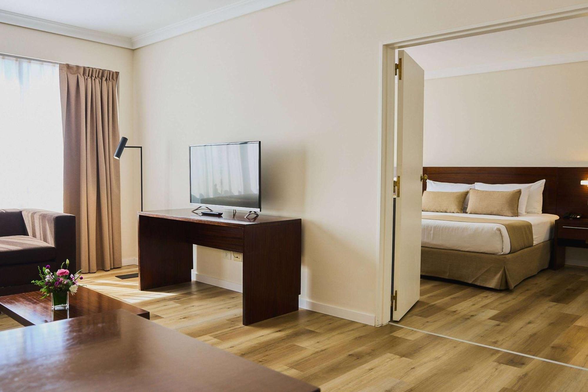 Dazzler By Wyndham Buenos Aires San Martin Hotel ภายนอก รูปภาพ