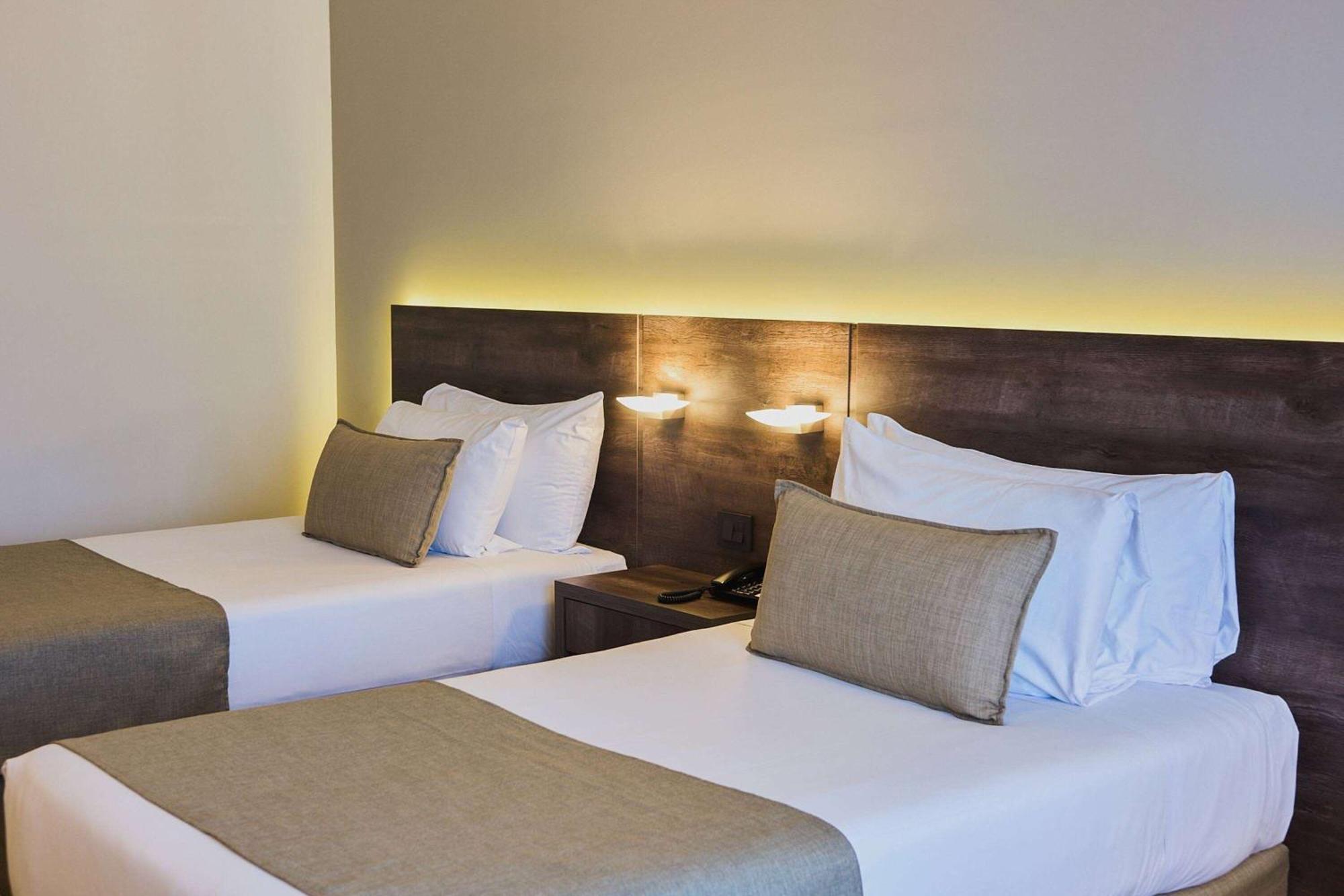 Dazzler By Wyndham Buenos Aires San Martin Hotel ภายนอก รูปภาพ
