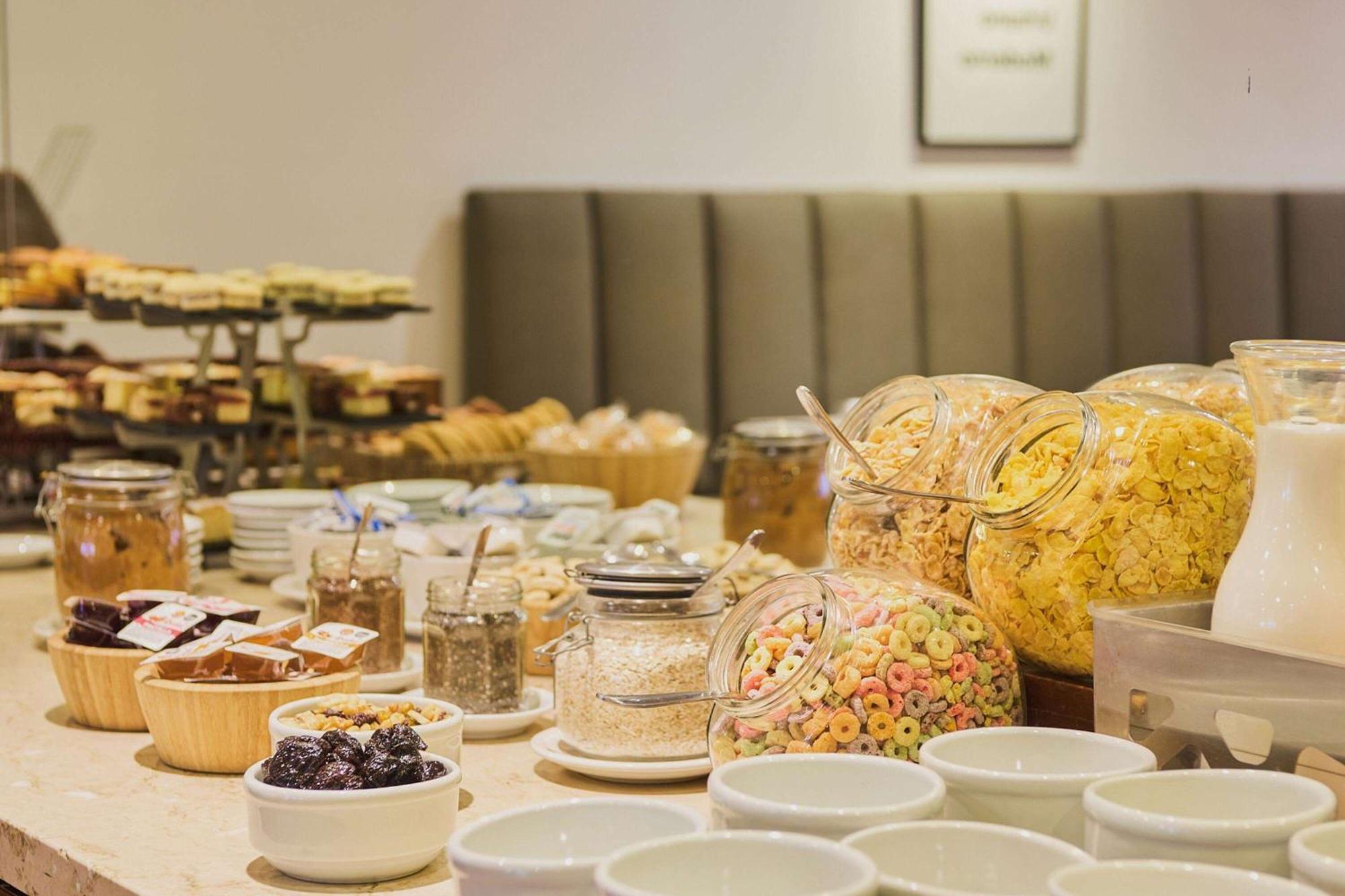 Dazzler By Wyndham Buenos Aires San Martin Hotel ภายนอก รูปภาพ