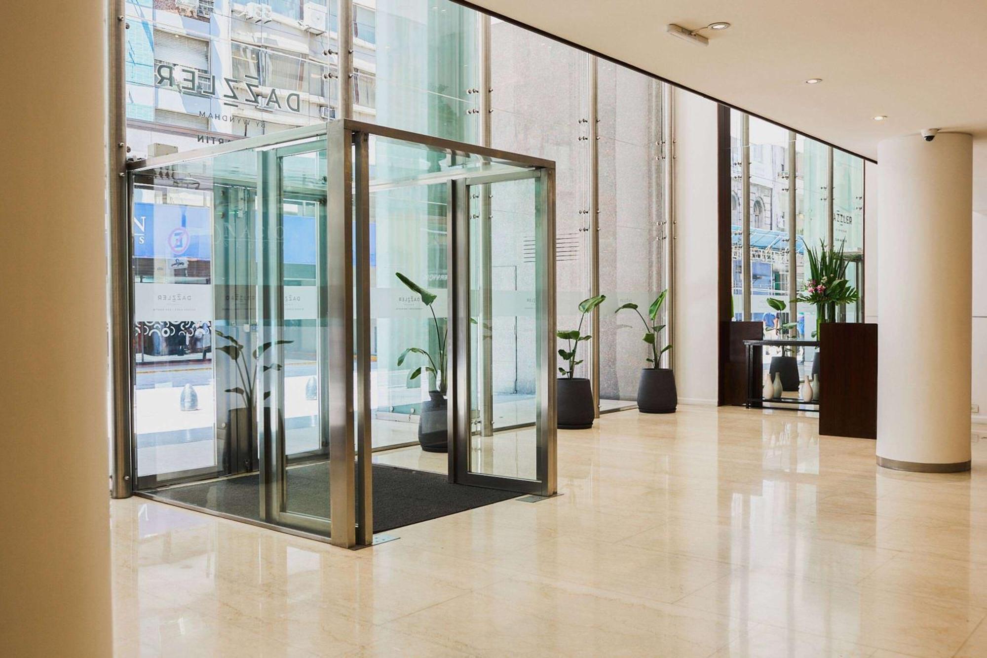 Dazzler By Wyndham Buenos Aires San Martin Hotel ภายนอก รูปภาพ